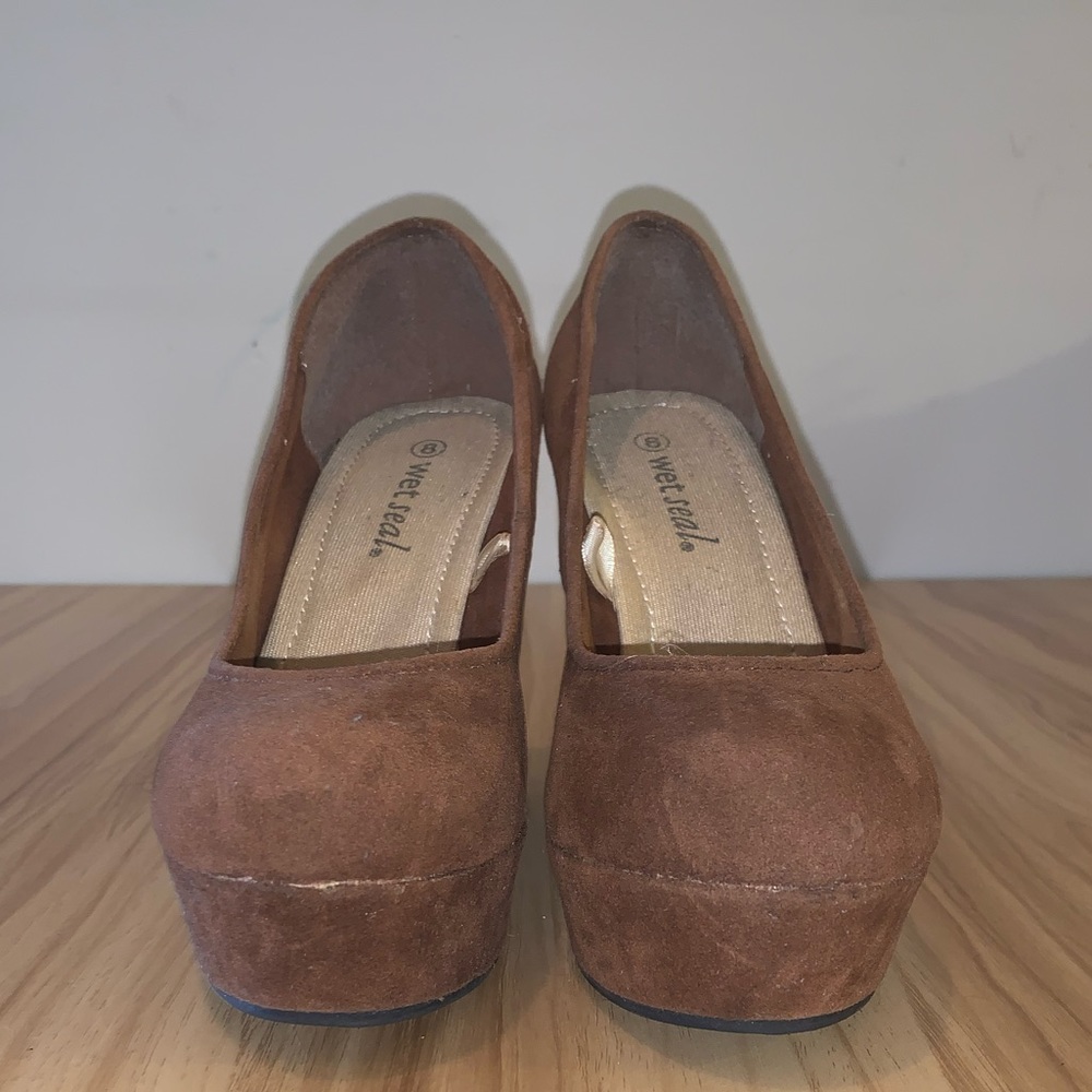 WET SEAL Brown Faux Suede Wedge Heels